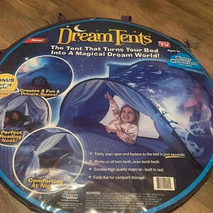Dream Tents winter wonderland themed twin size